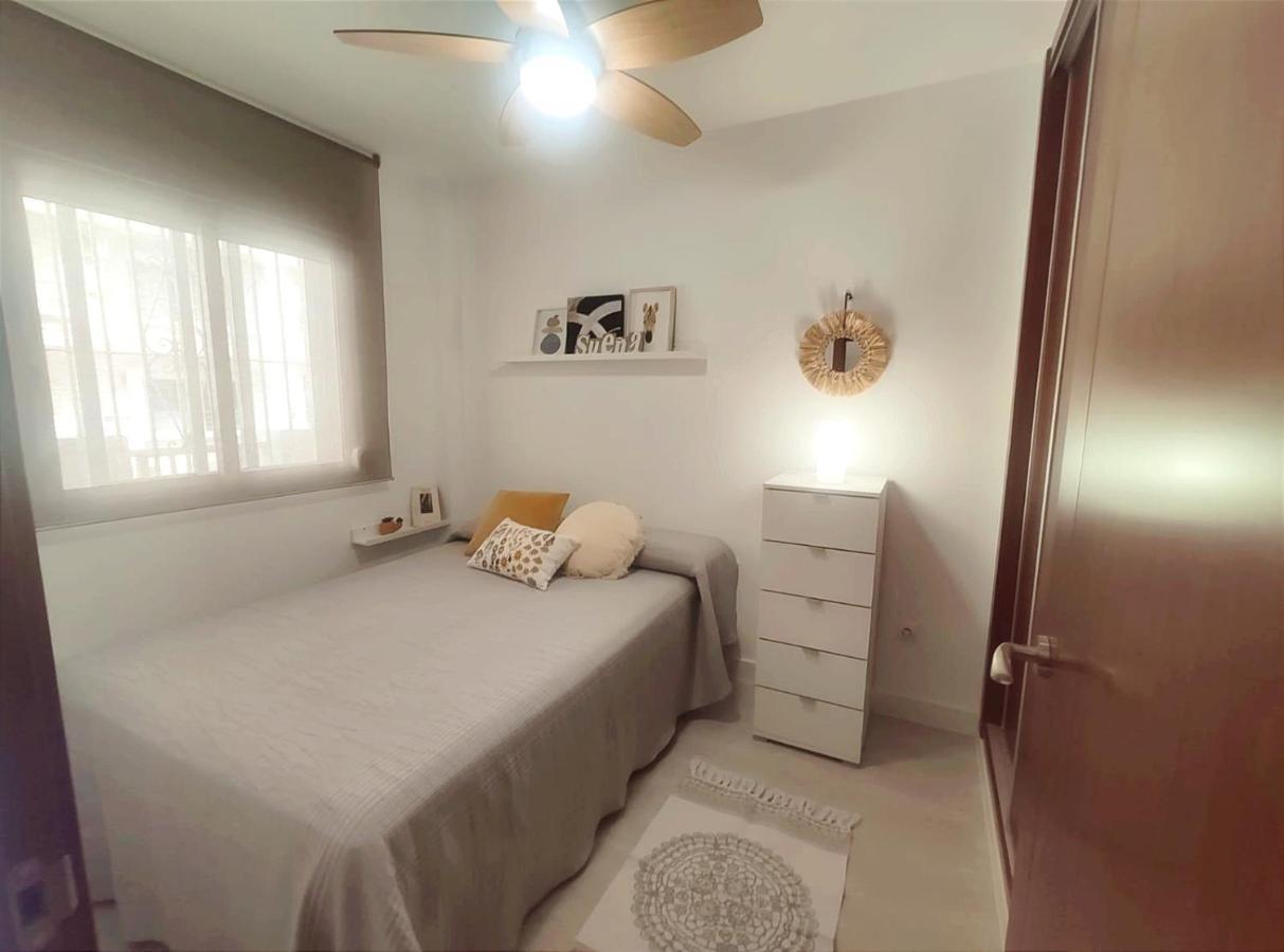 Fantástico apartamento en 1ª línea de playa Fuengirola Exterior foto